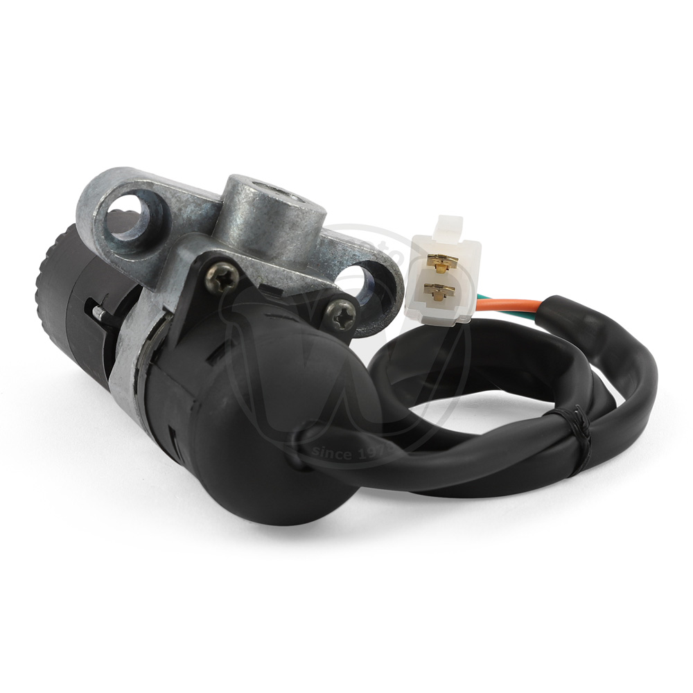 0LA2705_ah8016 two.jpg